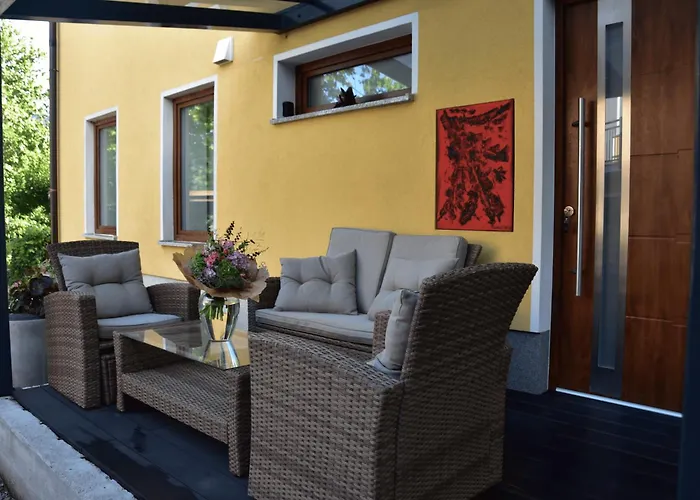 Pri Drevoredu Appartamento Prvacina